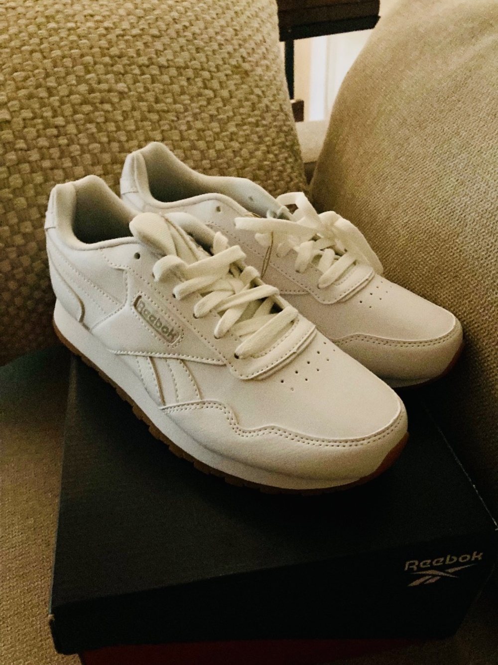 NIB Reebok Classic White Sneakers size 9.5